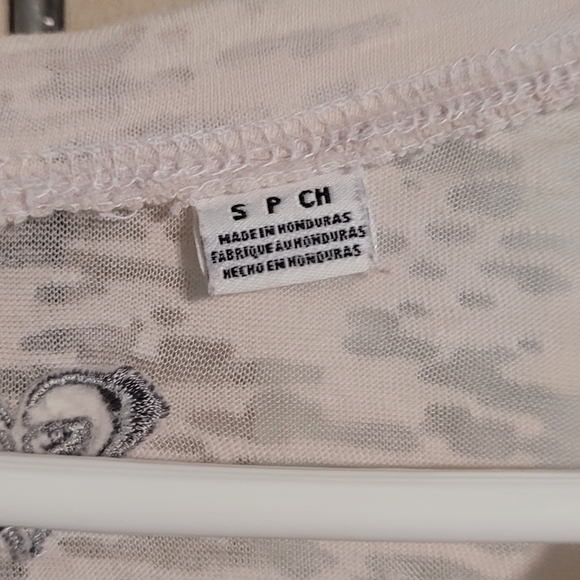 Roxy - Picture 2 of 2